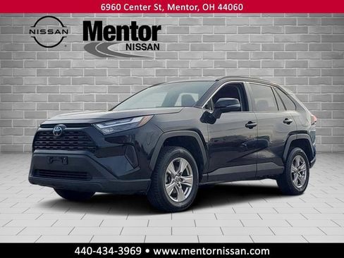 Used 2023 Toyota RAV4 XLE image 3