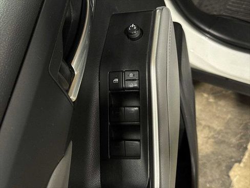 Certified 2021 Toyota Highlander XLE image 23