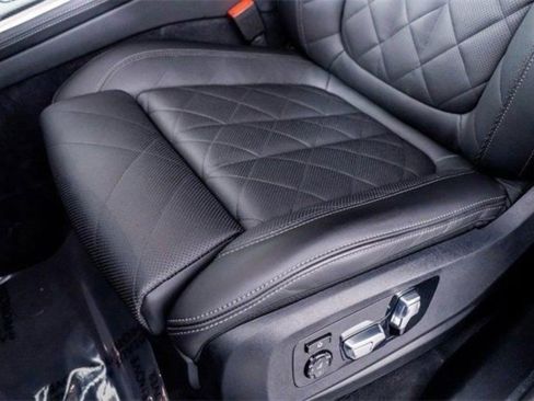 Used 2024 BMW X5 M60i w/ Climate Comfort Package image 29