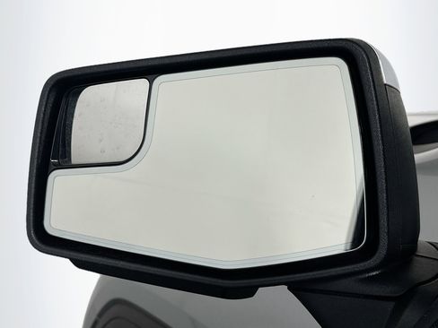 Used 2025 GMC Sierra 1500 SLT image 16