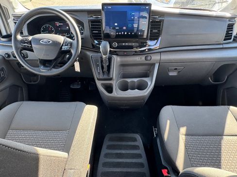 Used 2023 Ford Transit 350 XLT image 20