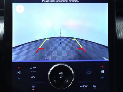 Used 2022 Ford Mustang Mach-E Select image 20