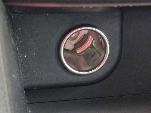 Used 2011 Subaru Legacy 2.5i Premium image 29