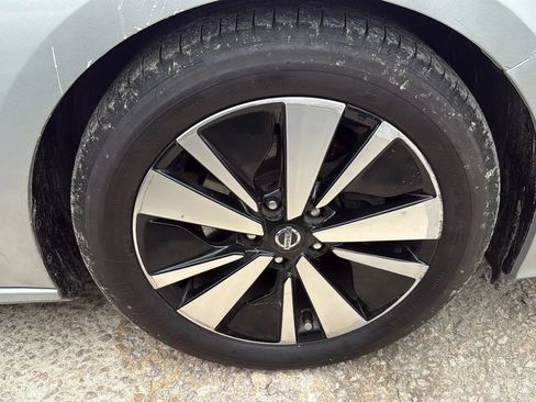 Used 2019 Nissan Altima 2.5 SL FWD image 47