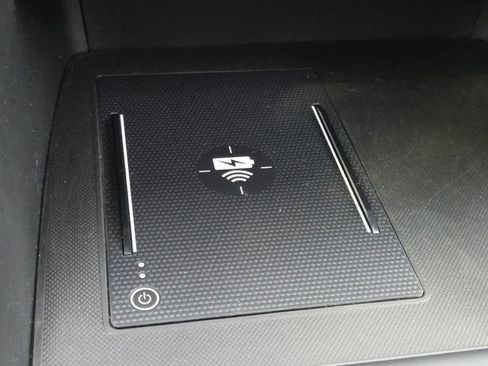 Used 2025 Honda Pilot Elite image 10