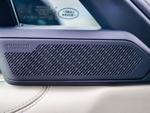 New 2026 Land Rover Range Rover Long Wheelbase Autobiography image 24