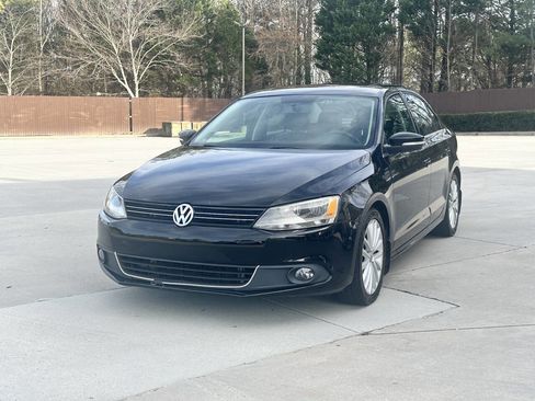 Used 2014 Volkswagen Jetta TDI image 1