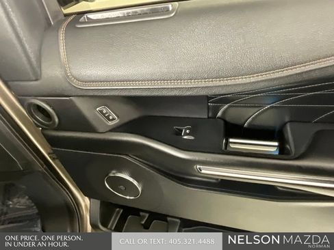 Used 2018 Ford Expedition Platinum RWD image 21