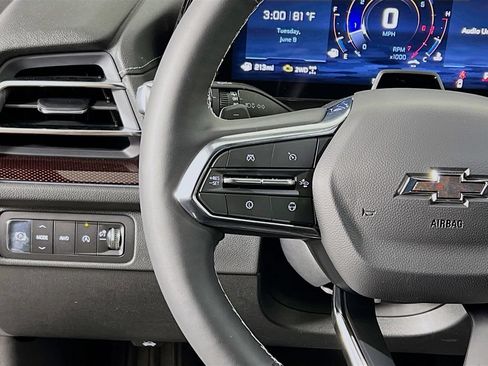New 2026 Chevrolet Traverse Z71 w/ Enhanced Driving Package AWD/4WD image 10
