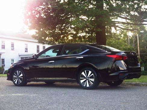 Used 2019 Nissan Altima 2.5 SV AWD/4WD image 26