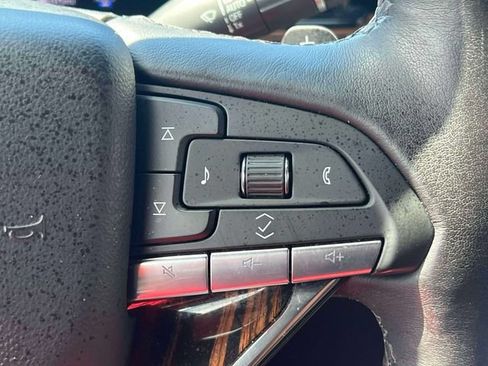 Used 2024 Cadillac Escalade ESV Premium Luxury AWD/4WD image 26