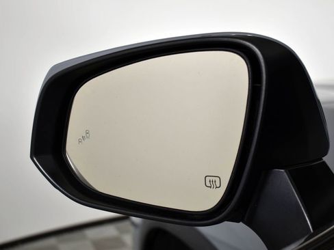 Used 2023 Toyota Highlander Bronze Edition image 31