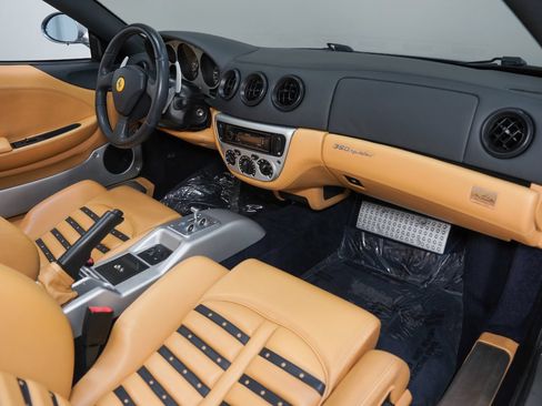 Used 2003 Ferrari 360 Spider RWD image 32