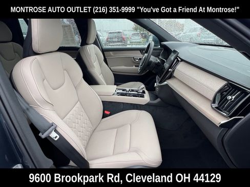 New 2026 Volvo XC90 B6 Plus w/ Protection Package Premier image 19