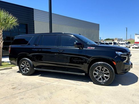 Used 2023 Chevrolet Suburban Z71 AWD/4WD image 4