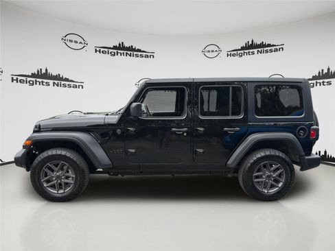 Used 2025 Jeep Wrangler Sport S AWD/4WD image 2