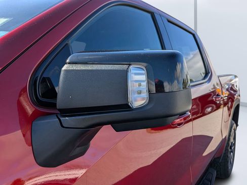 Used 2023 GMC Sierra 1500 AT4 w/ Technology Package image 11