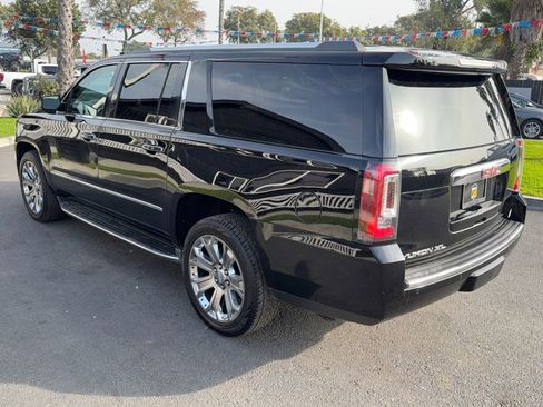 Used 2016 GMC Yukon XL Denali image 6