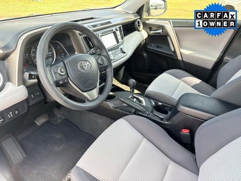 Used 2015 Toyota RAV4 XLE image 22