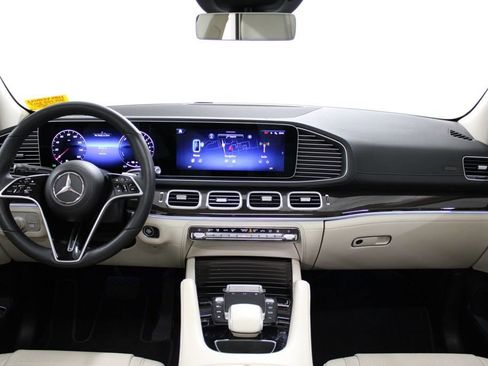 Certified 2024 Mercedes-Benz GLE 450e 4MATIC image 31