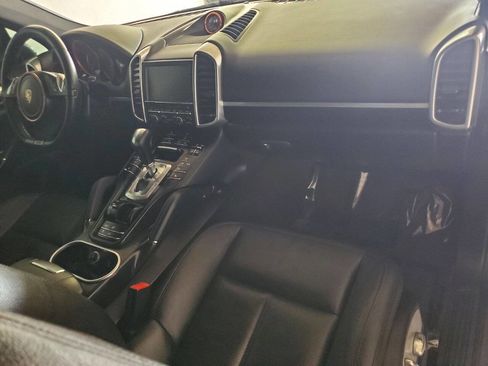 Used 2012 Porsche Cayenne image 14