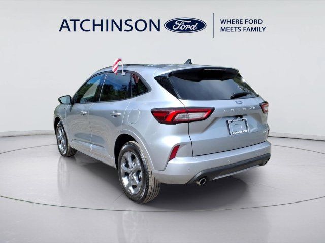 Certified 2024 Ford Escape ST-Line w/ Tech Pack #1 AWD/4WD image 7