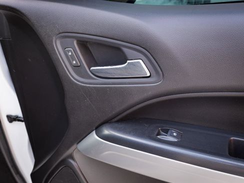 Used 2019 Chevrolet Colorado LT image 27