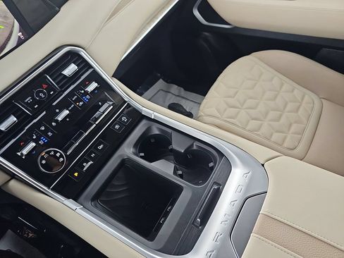 Used 2025 Nissan Armada Platinum Reserve RWD image 31