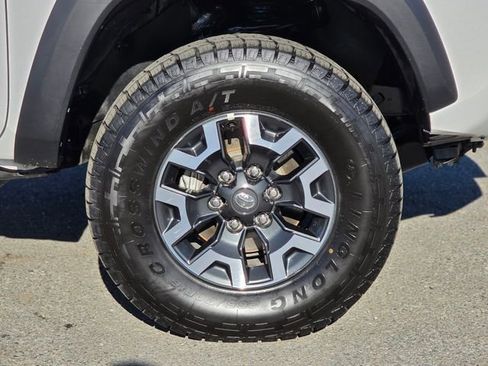 Used 2023 Toyota Tacoma TRD Off-Road image 8