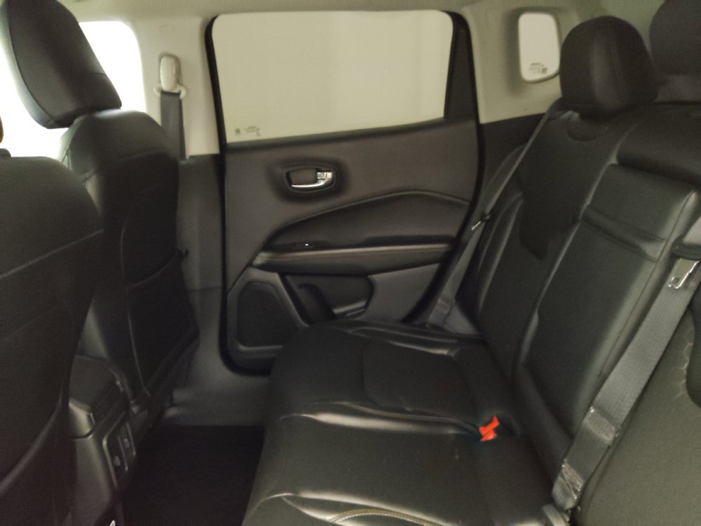 Used 2018 Jeep Compass Latitude w/ Popular Equipment Group FWD image 18