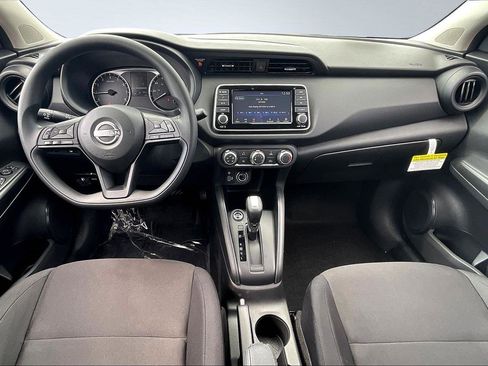 New 2025 Nissan Kicks Play S image 5