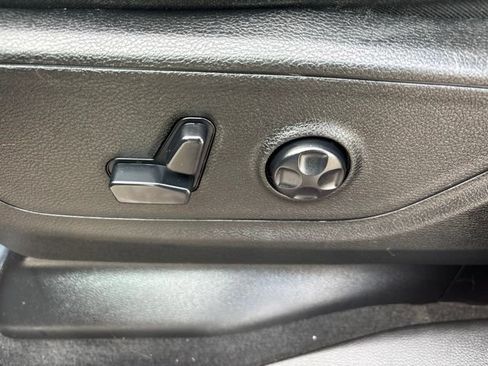 Used 2020 RAM 1500 Big Horn AWD/4WD image 8