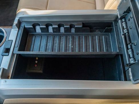 Used 2013 Ford F150 Lariat w/ Mid Equipment Group image 32