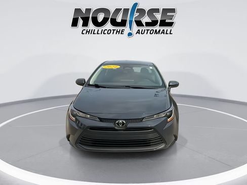 Used 2024 Toyota Corolla LE FWD image 3