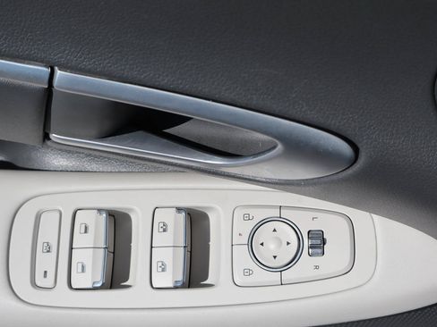 Used 2025 Hyundai Sonata SEL FWD image 14