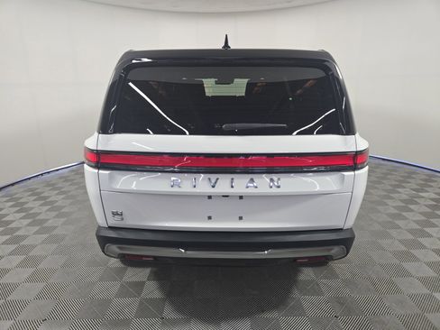 Used 2025 Rivian R1S Adventure image 4