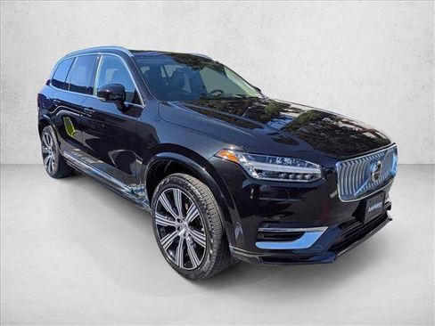 Certified 2024 Volvo XC90 T8 Ultimate w/ Protection Package Premier AWD/4WD image 3