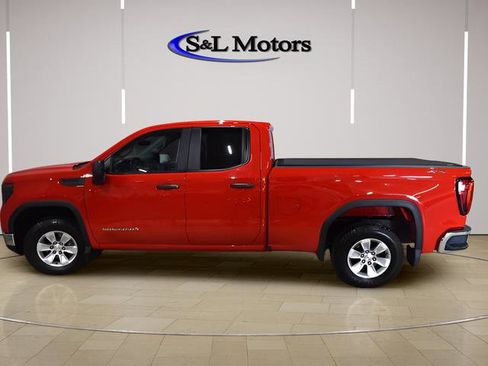 Used 2023 GMC Sierra 1500 Pro w/ Pro Value Package AWD/4WD image 2