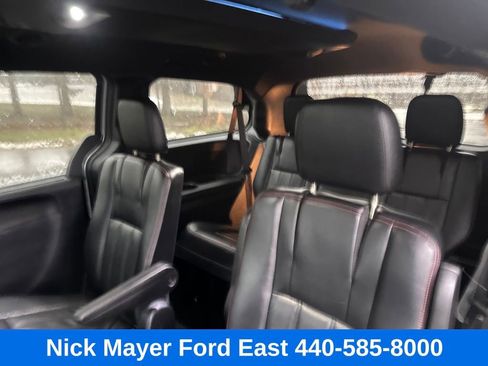 Used 2019 Dodge Grand Caravan GT image 22