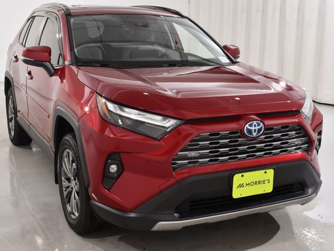 Used 2022 Toyota RAV4 Limited w/ Limited Grade Weather Package AWD/4WD image 4