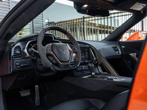 Used 2019 Chevrolet Corvette ZR1 image 40