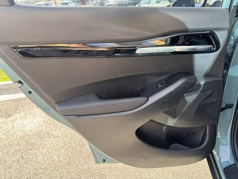 Certified 2025 Kia Seltos S FWD image 11