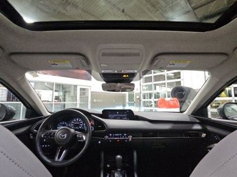 Used 2025 MAZDA MAZDA3 s image 30