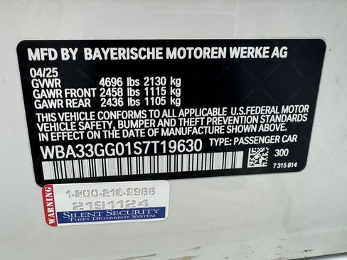 Certified 2025 BMW M235i xDrive w/ M Performance Package image 33