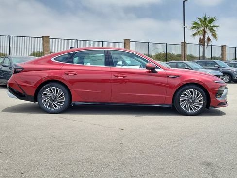 New 2026 Hyundai Sonata SEL FWD image 32