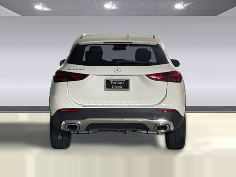 Used 2026 Mercedes-Benz GLA 250 image 9