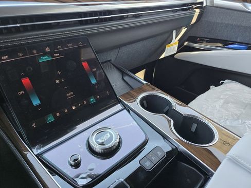 New 2026 Cadillac Escalade Platinum Sport w/ LPO, ONYX Package image 13