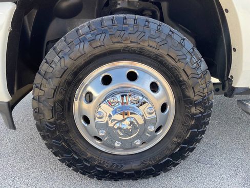 Used 2022 RAM 3500 Limited image 11