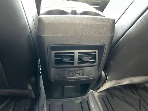Used 2025 Chevrolet Colorado ZR2 w/ Technology Package AWD/4WD image 37