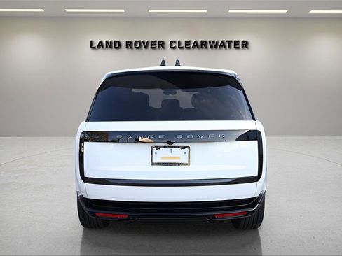 New 2025 Land Rover Range Rover SE image 4